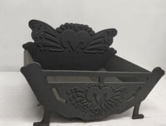 Döküm Desenli Şömine Odunluğu – Şık ve Dayanıklı Metal Odun Sepeti