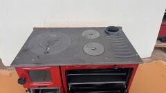 Cast Iron Stove with Oven – Wood-Burning Heating and Cooking Stove