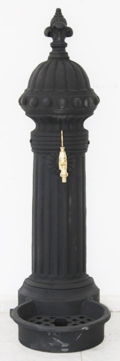 Dekoratif döküm çeşme - Boyalı gövde - Bahçe kullanımı - Musluk hariç Dorello