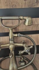 Osmanlı Tarzı Antik Banyo Bataryası – El Duşlu