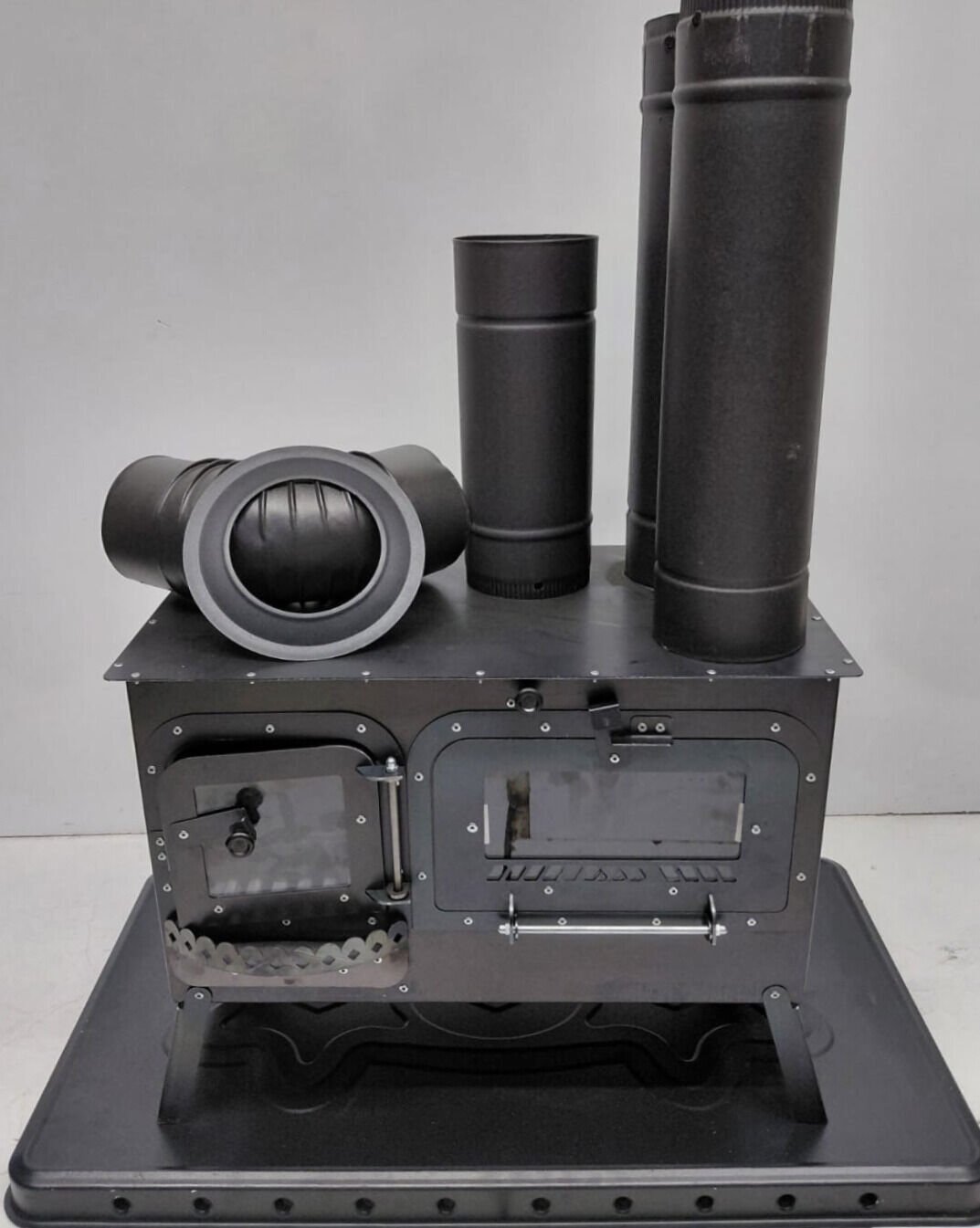 Kamp Sobası – Odun/Kömür Yakıtlı, Cam Kapaklı, Baca Borulu ve Saç Tapla