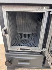 Dorello Döküm Kuzine Soba – Fırınlı, Camlı, Odun Kömür Uyumlu